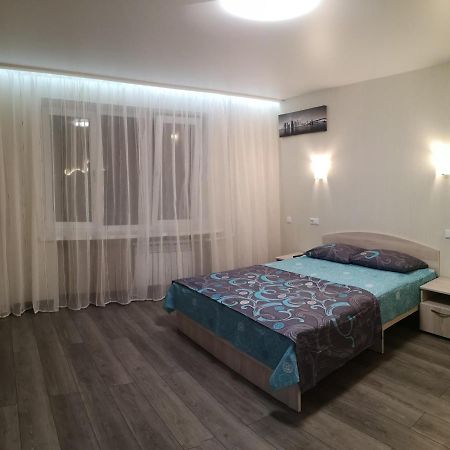 Новая Квартира На Пр. Соборном Возле Зну Zaporizhia Bagian luar foto